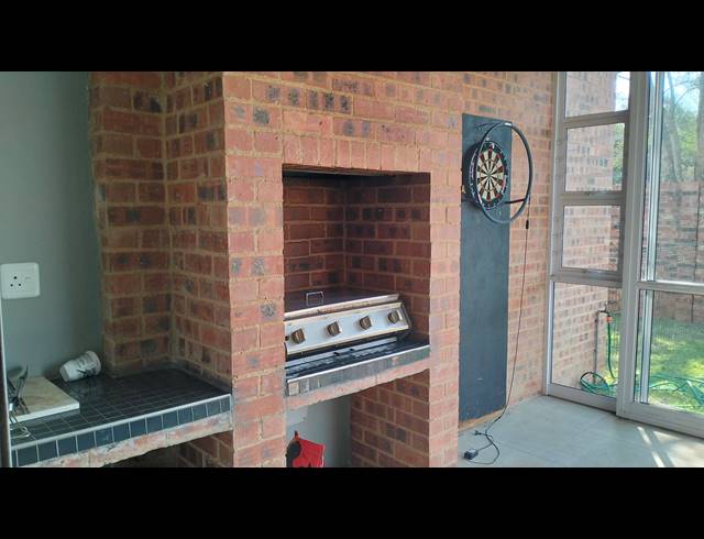 2 BEDROOM SECTIONAL TITLE FOR SALE IN EQUESTRIA
